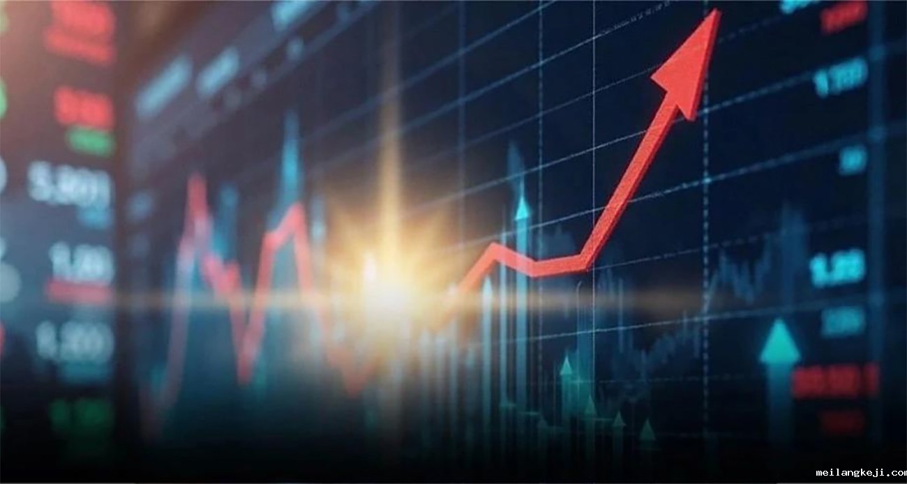 公募年报曝光明星基金经理新思路，张坤朱少醒杨锐文的阿尔法和贝塔